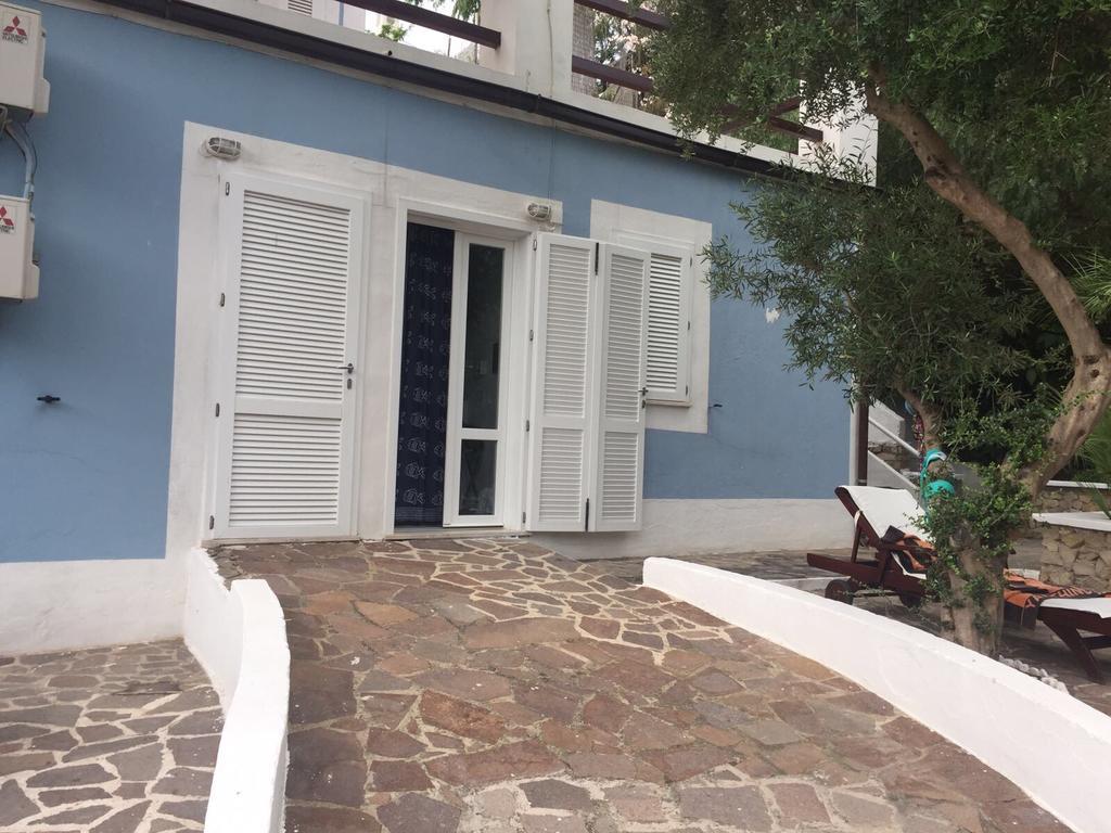 Cala Cavone Guest House Понца Екстер'єр фото