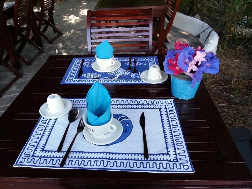 Cala Cavone Guest House Понца Екстер'єр фото