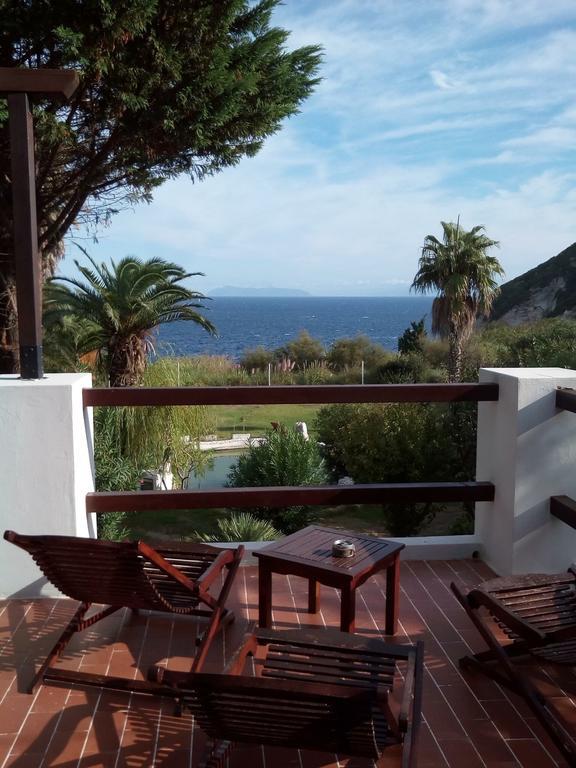 Cala Cavone Guest House Понца Екстер'єр фото